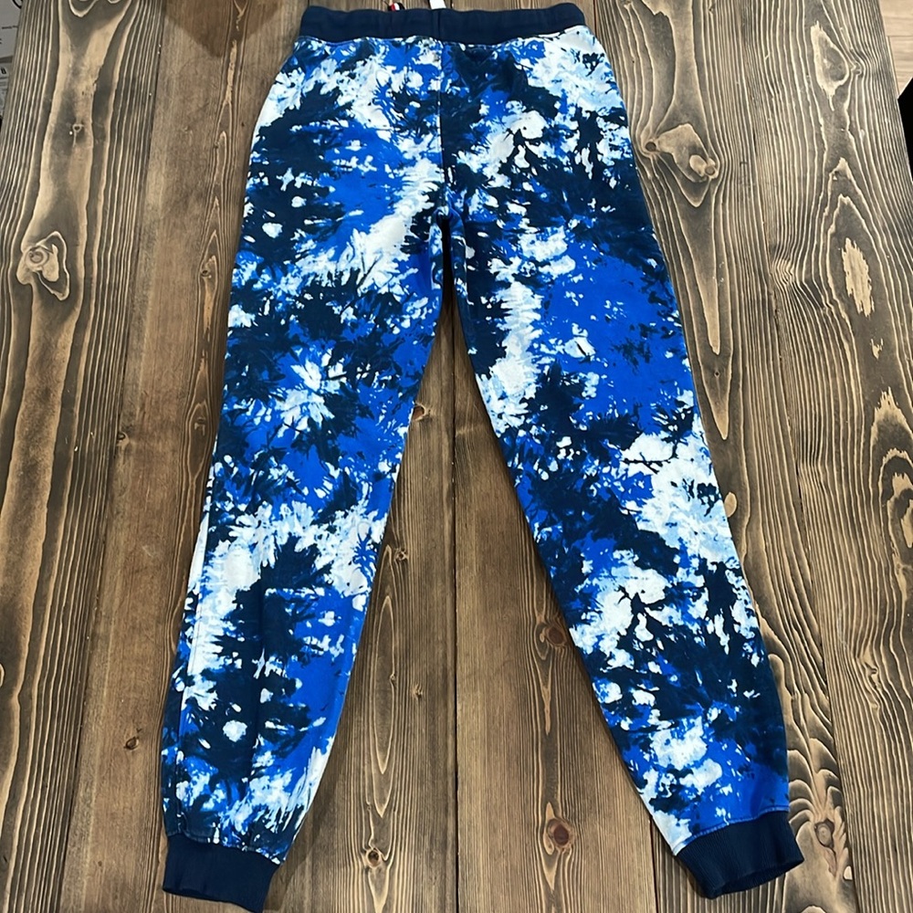 🌟Host Pick🌟Boy’s Tommy Hilfiger Joggers - Picture 3 of 4